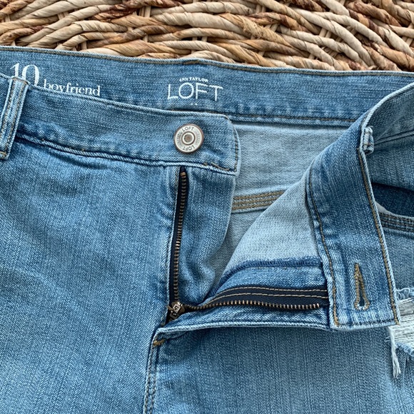 LOFT Boyfriend Denim Short sz10 - Picture 6 of 10